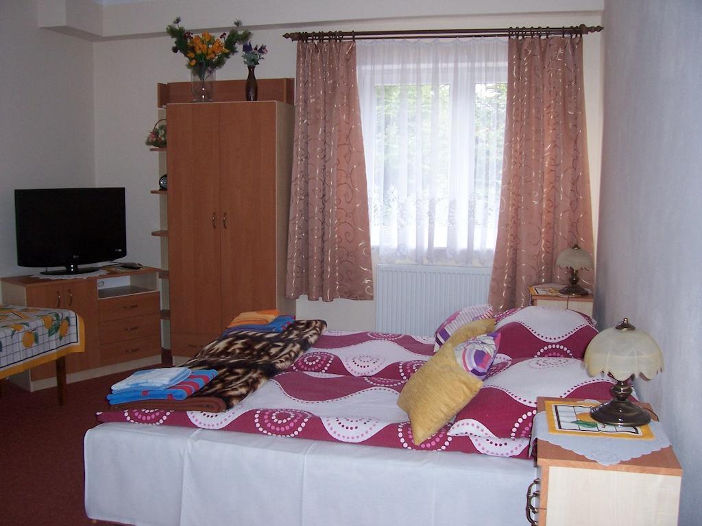 Vila Gosciniec Nad Stawem Szczytno  Pokoj fotografie